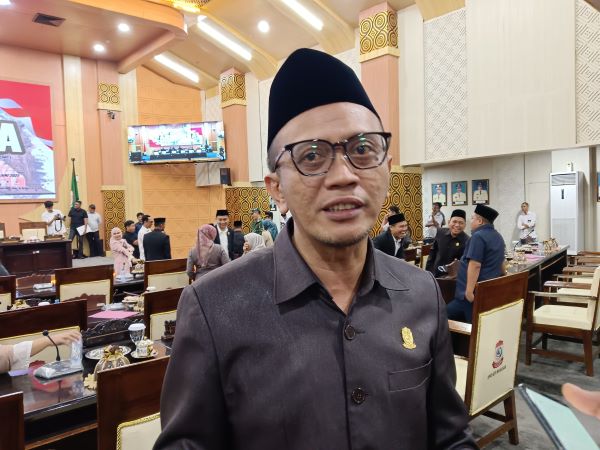 Paripurna RPJMD, Basdir Sentil Krisis Air di Utara Makassar