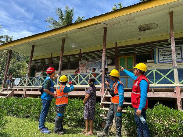 PLN untuk Rakyat, Nyala Listrik dari Inovasi SuperSUN Hadir di Sekolah Terpencil Sulbar