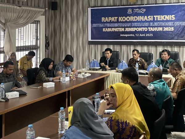 Perkuat Digitalisasi Pemerintahan, Diskominfo Jeneponto dan LPPM UNHAS Gelar Rakortek SPBE