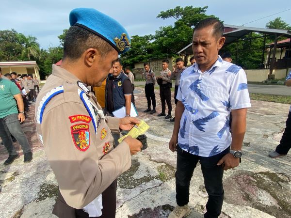 Tingkatkan Kedisplinan Anggota, SI Propam Polres Jeneponto Gelar Sidak Gaktibplin