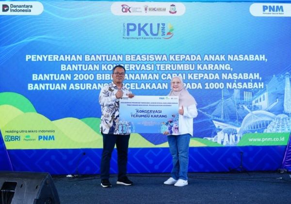 Dukung Ekosistem Laut, Pegadaian Makassar Salurkan Bantuan Konservasi Terumbu Karang