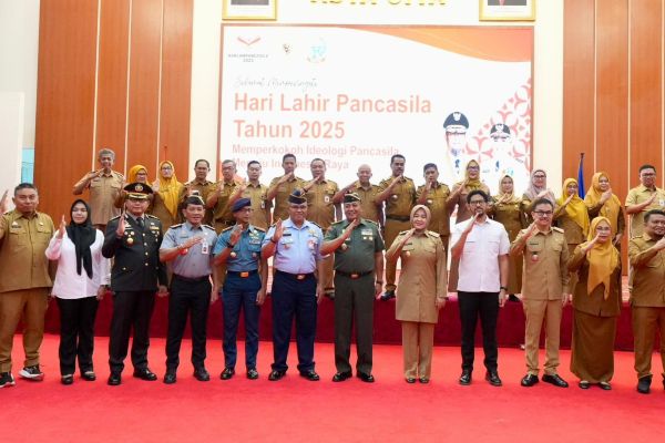 Kakanwil Kemenkum Sulsel Hadiri Peringatan Hari Lahir Pancasila di Rujab Gubernur