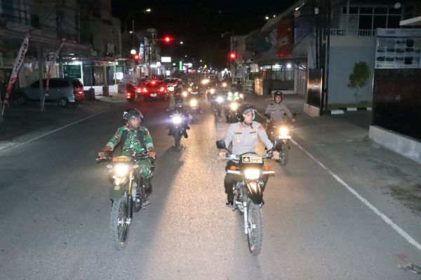 Jaga Kondisifitas, Polres Bersama Kodim 1401 Majene Gelar Patroli Gabungan Skala Besar