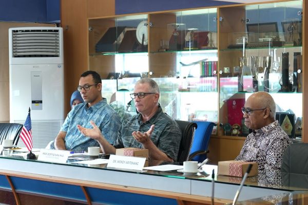 Unhas dan University of Hawai‘i Bahas Potensi Kemiri Jadi Bahan Bakar Penerbangan
