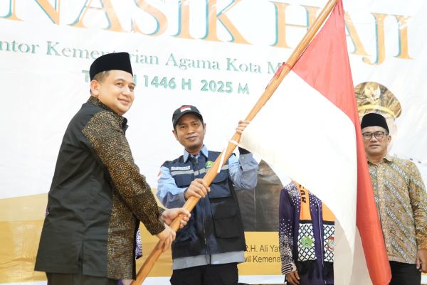 Wali Kota Makassar Resmi Lepas 1.165 Jemaah Calon Haji Tahun 2025