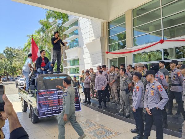 Aliansi Mahasiswa dan Pemuda Desak Bupati Jeneponto Transparan soal Nonjob Pejabat
