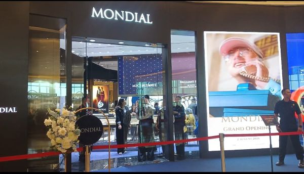 MONDIAL Resmi Hadir di Makassar, Butik Perhiasan Pertama di Kawasan Timur Indonesia