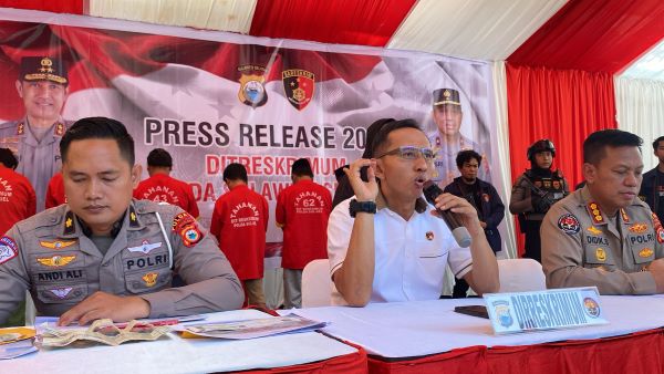 Polda Sulsel Bongkar Sindikat Pemalsuan STNK, 7 Pelaku Diamankan