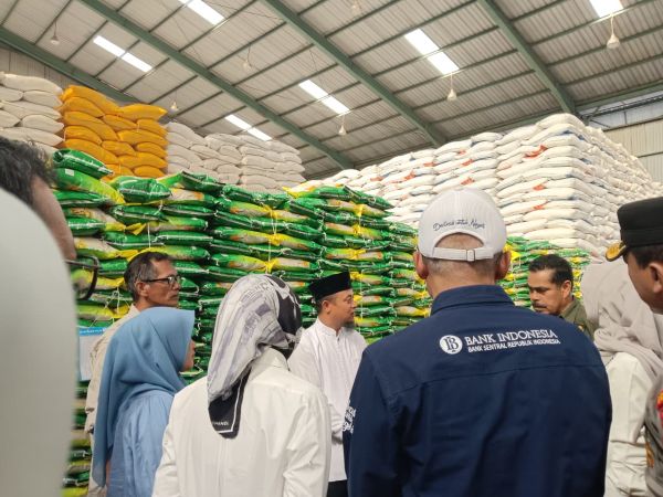 Antisipasi Lonjakan Harga, Bulog Sulselbar Siap Serap Tambahan 100 Ribu Ton Beras