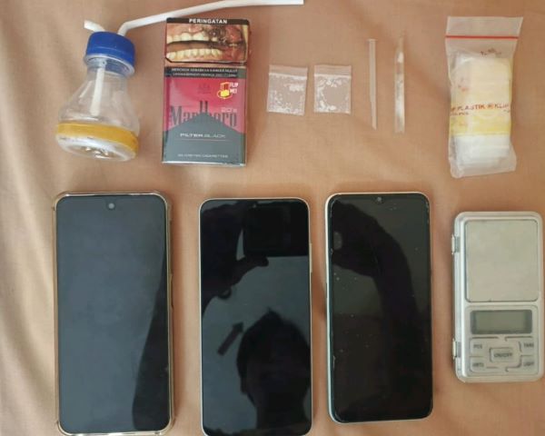 Ditresnarkoba Polda Sulbar Gerebek Pesta Sabu di Pasangkayu, 3 Tersangka Ditangkap