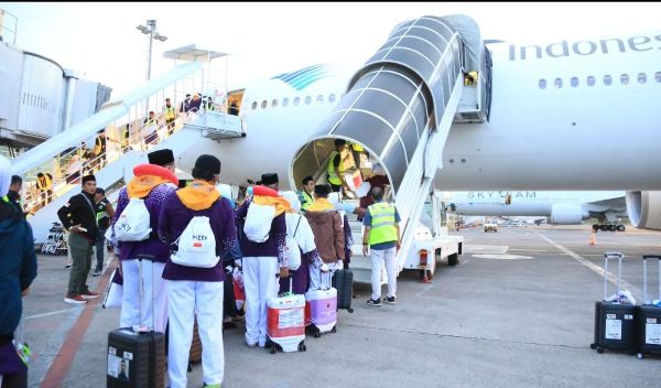 Jemaah Haji Kloter Pertama Embarkasi Makassar Berangkat 22 April 2026