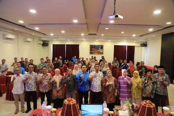 Dorong Usaha Berwawasan Lingkungan, Pemkab Bantaeng Kenalkan Sistem AMDALnet dan Perda Pengelolaan Sampah