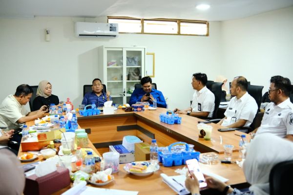 Bapenda Makassar Beberkan Strategi Dongkrak PAD 2025–2026 di Hadapan DPRD