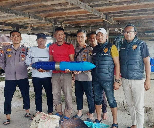 Warga Pulau Tanakeke Takalar Temukan Benda Misterius Mirip Rudal