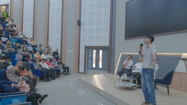 Unhas Hadirkan Dialog Mahasiswa dengan Calon Rektor 2026–2030