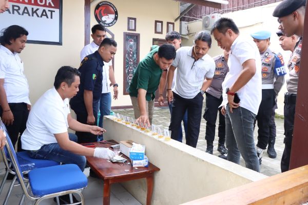 Cegah Penyalahgunaan Narkotika di Internal Polri, Polres Majene Gelar Tes Urin