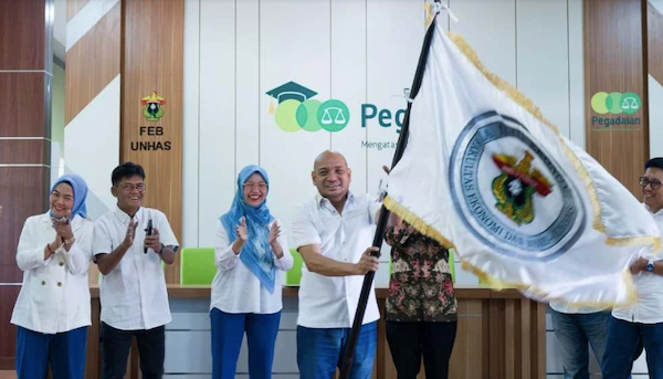 Eka Sastra Pimpin IKAIE FEB Unhas Periode 2025-2029