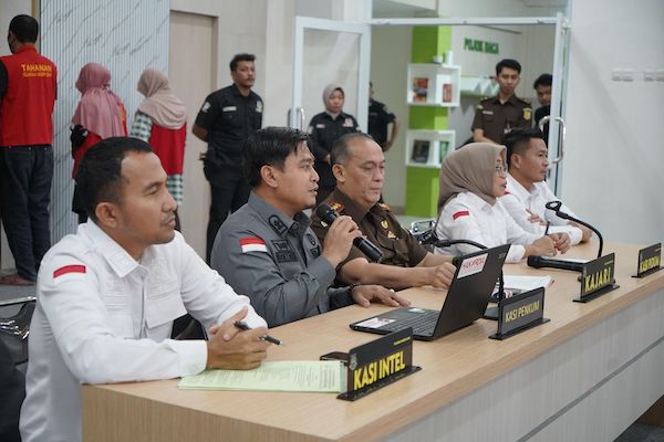Kejari Gowa Kembali Terima 3 Tersangka Baru Kasus Uang Palsu