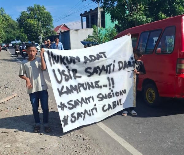 Diduga Kasus Siri, Warga Balangloe Blokade Jalan Poros Jeneponto-Bantaeng