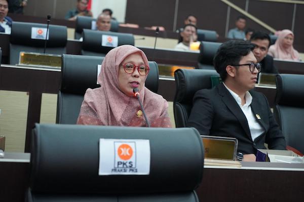 Yeni Rahman Kritik Ketidakhadiran Gubernur Sulsel Dalam Rapat Paripurna