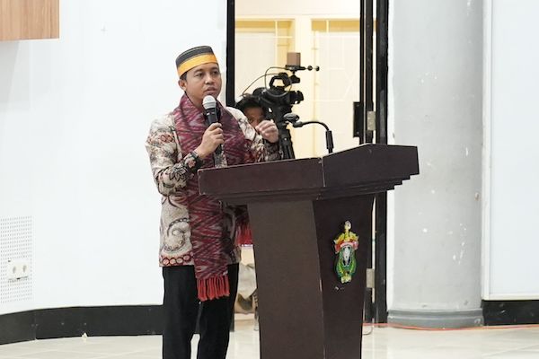 Kuliah Umum di Unhas, Menteri Kehutanan Bahas Komitmen Hutan Lestari