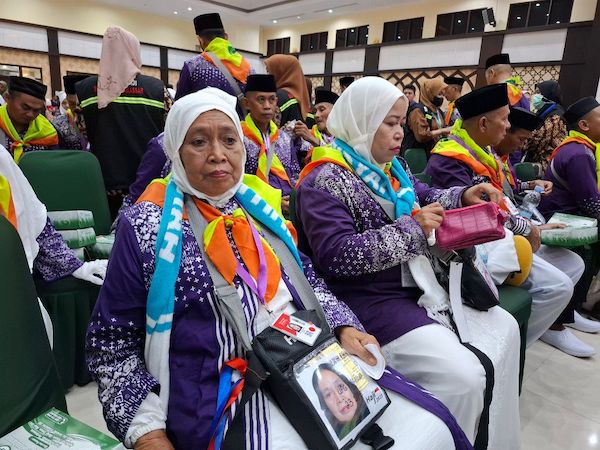 Cerita Hasnah Asal Maros, Modal Naik Haji dengan Pelihara Bebek di Kolong Sejak 1985