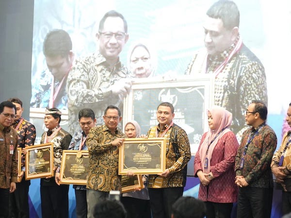 Pemkot Makassar Raih Penghargaan SPM Awards 2025 dari Kemendagri