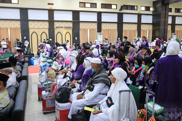 Jemaah Haji Kloter 7 Embarkasi Makassar Tiba di Tanah Air, Satu Wafat