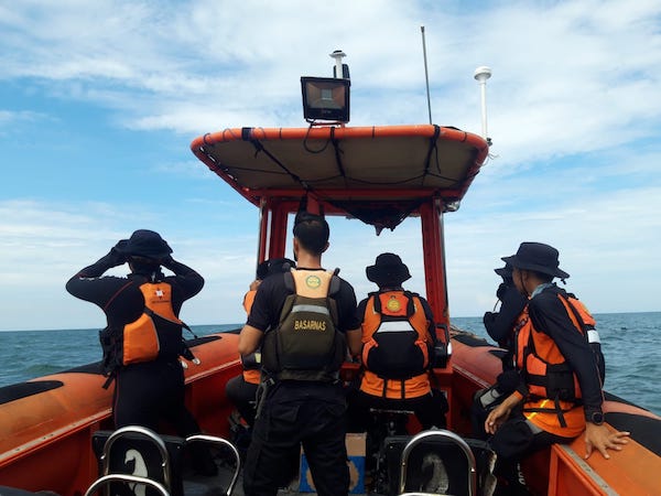 Hari Ketiga, Basarnas Belum Temukan 3 ABK KM Asia Mulia yang Tenggelam di Perairan Jeneponto