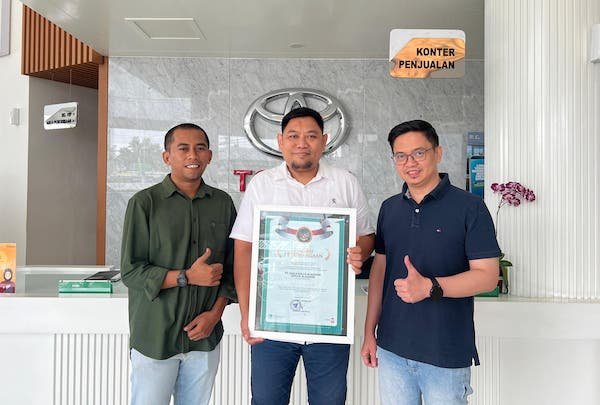 Kalla Toyota Alauddin Sabet Penghargaan Bengkel Terbaik Tingkat Kota Makassar