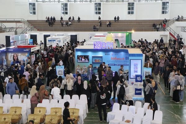Unhas Career Expo 2025 Dibuka, Hadirkan 20 Perusahaan