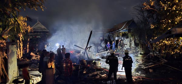Diduga Korsleting Listrik, 3 Rumah Warga di Jeneponto Hangus Terbakar