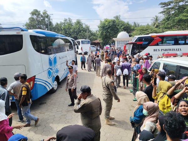 Antisipasi Kepadatan, Polisi Terjunkan 110 Personil Pengamanan Jamaah Haji Jeneponto