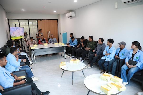 Mahasiswa Ilmu Pemerintahan Unpacti Kunjungi DPMPTSP Makassar, Pelajari Inovasi Pelayanan Publik