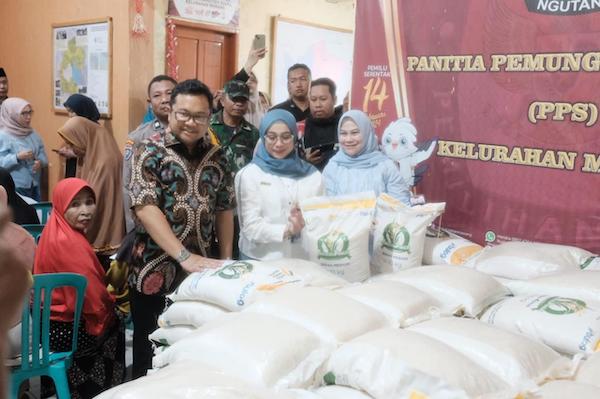 Gowa dan Bulog Salurkan Bantuan Beras untuk 47.184 Warga, Target Rampung Akhir Juli