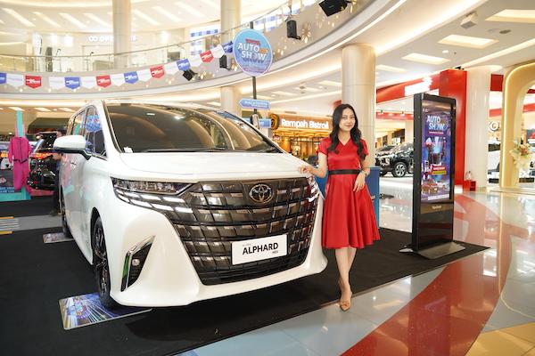Kalla Toyota Dominasi Pasar Hybrid Sulawesi, Kendaraan Ramah Lingkungan