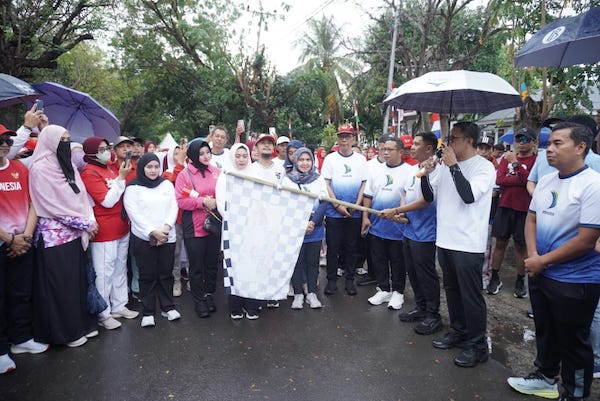 Ribuan Warga Jeneponto Ikuti Semarak Jalan Santai HUT RI ke-80