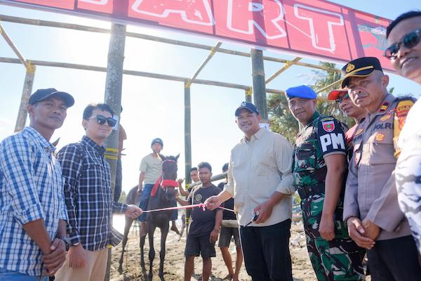 Lomba Pacuan Kuda di Bantaeng Resmi Dibuka