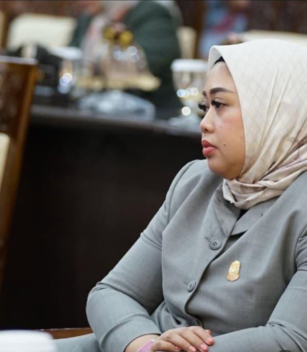 Luka Mendalam Tenri Uji: Kehilangan Sarina dalam Tragedi DPRD Makassar