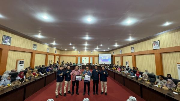 Tanamkan Literasi Keuangan, BI-Pemkab Bantaeng Edukasi Guru Hingga ke Ruang Kelas