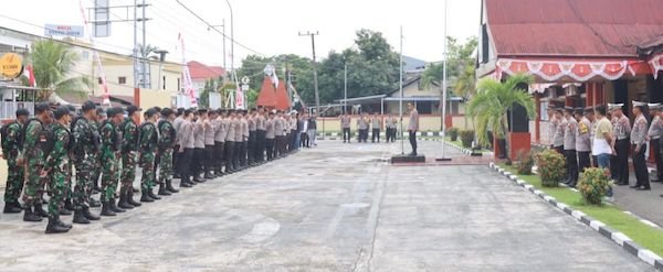 Kapolresta Mamuju Pimpin Apel Pengamanan Aksi Unjuk Rasa di Beberapa Titik