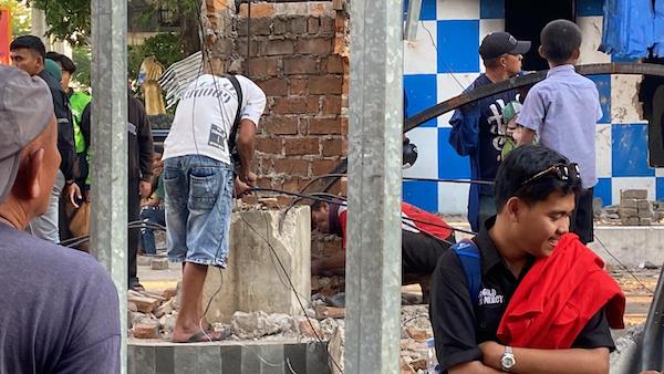 Dua Pos Lantas di Makassar Dijarah dan Dibakar Massa Alami Kerugian Rp525 Juta