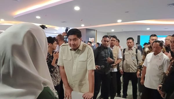 Layanan Publik Makassar Tuai Pujian Dua Menteri Kabinet Merah
