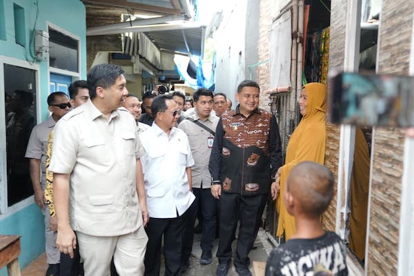 Dua Menteri Kunjungi Pampang, Siap Renovasi 6 Rumah Warga MBR Makassar
