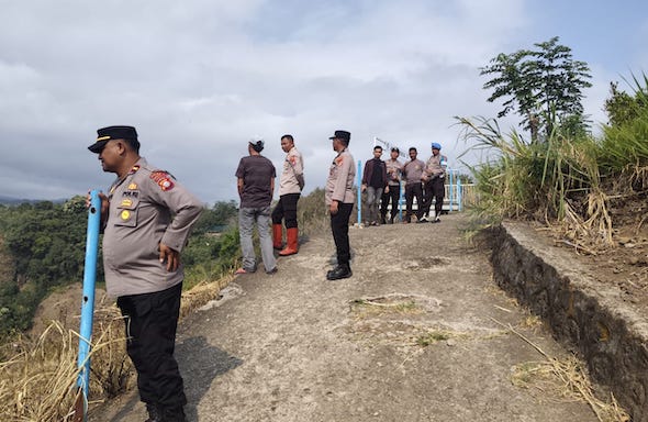 Pasca Kebakaran Hutan di Kawasan Wisata Bossolo, Kapolres Jeneponto Imbau Masyarakat Tak Bakar Sampah