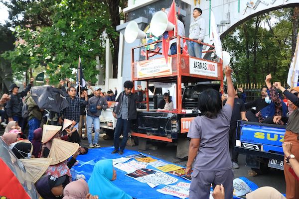 Hari Tani Nasional 2025, Massa Aksi di Makassar Tuntut Pemerintah Wujudukan Reforma Agraria