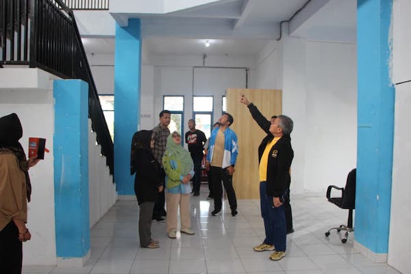 Taufan Pawe Desak Perencanaan Anggaran Renovasi Gedung Bawaslu Palopo