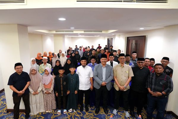 Andi Sudirman Lepas 22 Peserta Kafilah Sulsel untuk Bertanding di STQH Nasional XXVIII