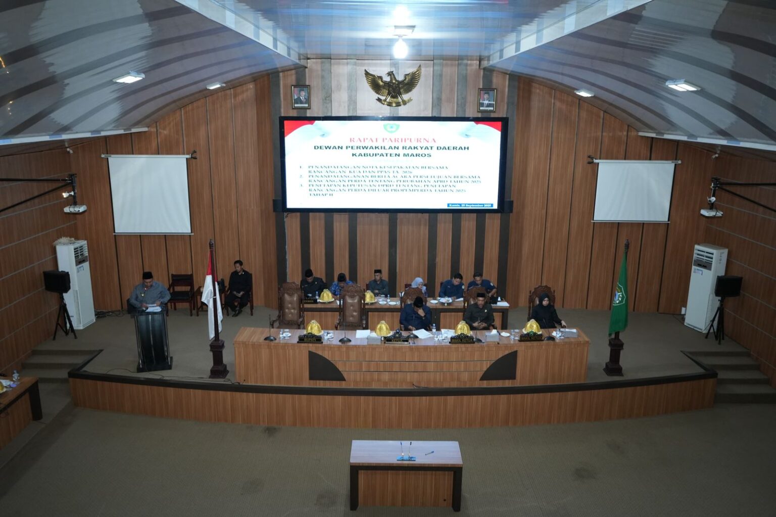 Pemkab dan DPRD Maros Setujui APBD 2025