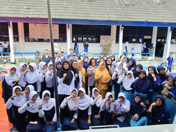 Kanwil Kemenkum Sulsel Bekali Pemahaman Bahaya Pernikahan Dini di SMPN 48 Makassar